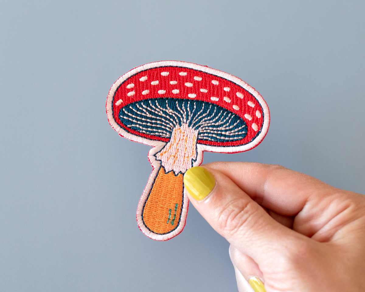 Écusson thermocollant en forme de champignon