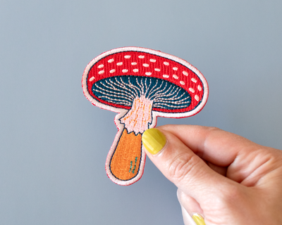 Écusson thermocollant en forme de champignon