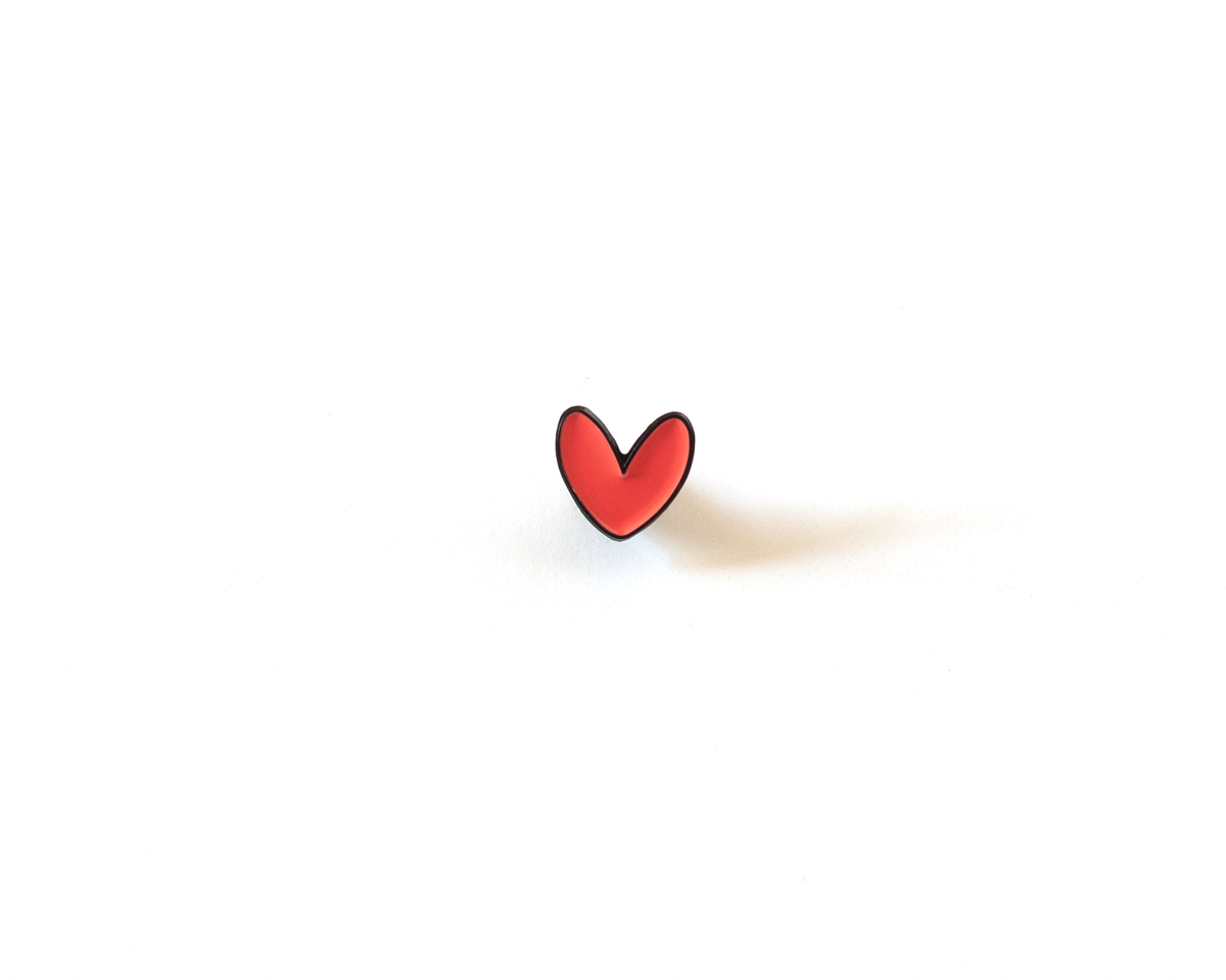 Épingle Petit coeur rouge