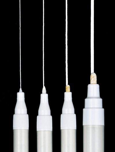 Marqueurs acryliques blancs Studio Series