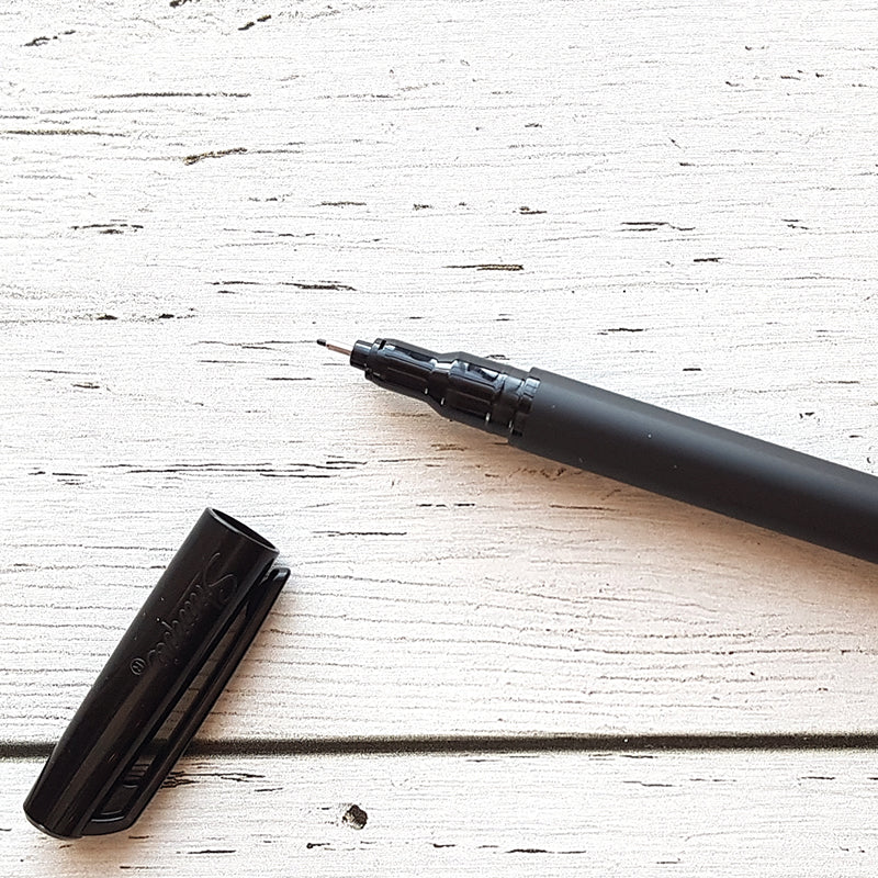 Crayon Sharpie noir pointe fine